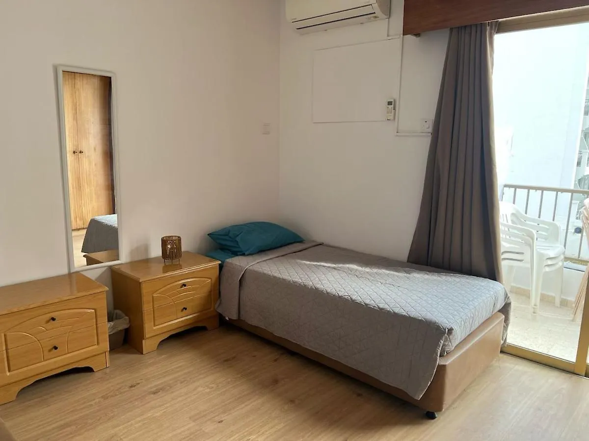 Διαμέρισμα 2 Bedrooms Larnaca Finikoudes
